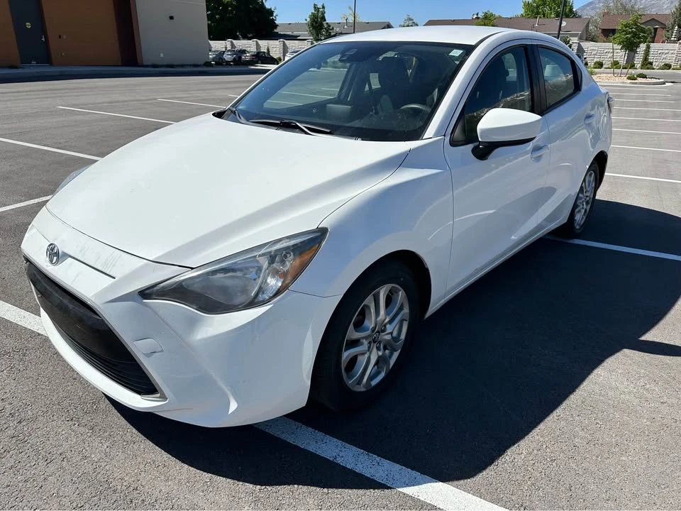 2017 Toyota Yaris - Image 3 of 14
