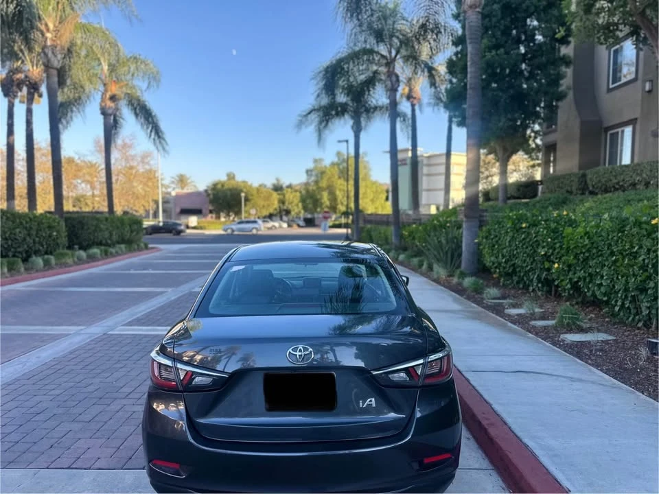 2017 Toyota Yaris - Image 13 of 14