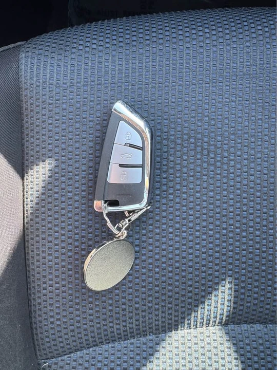 2017 Toyota Yaris - Image 12 of 14