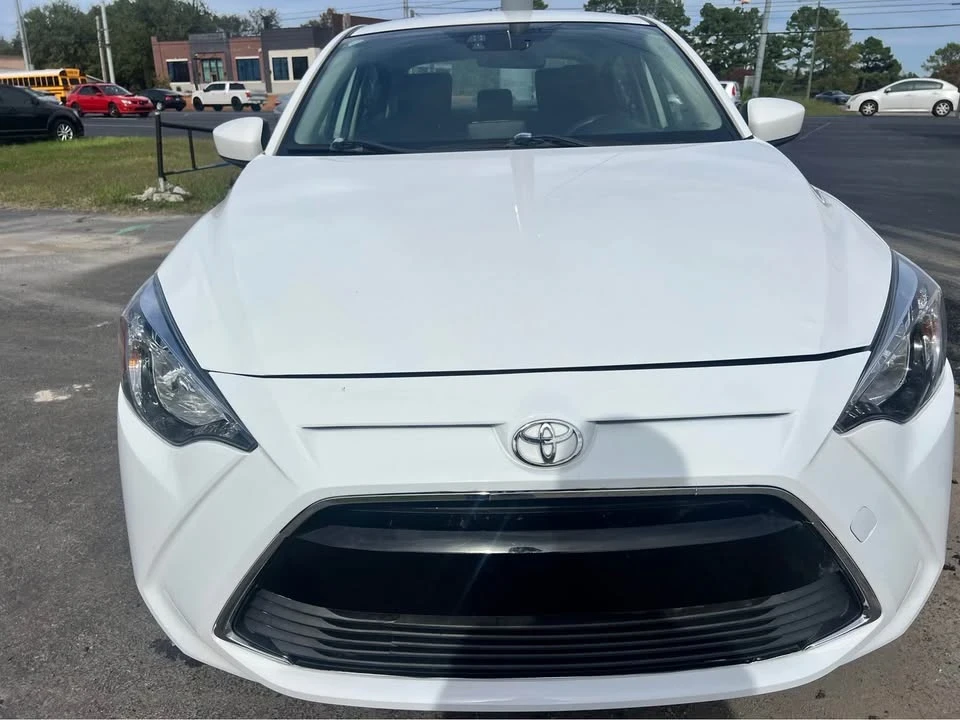 2017 Toyota Yaris - Image 3 of 16