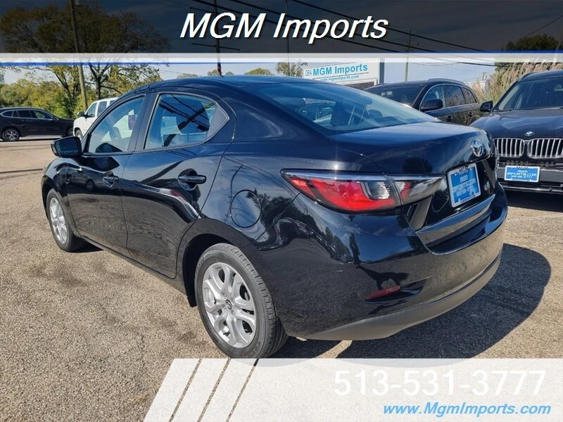 2017 Toyota Yaris - Image 7 of 20