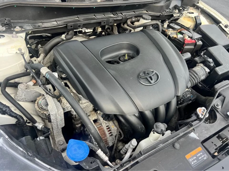 2017 Toyota Yaris - Image 13 of 16