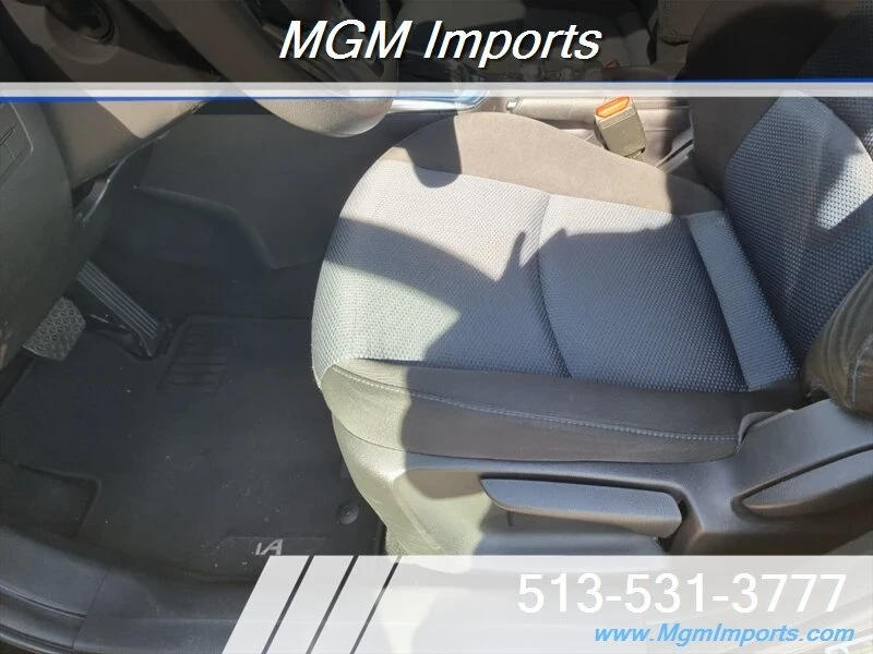 2017 Toyota Yaris - Image 19 of 20
