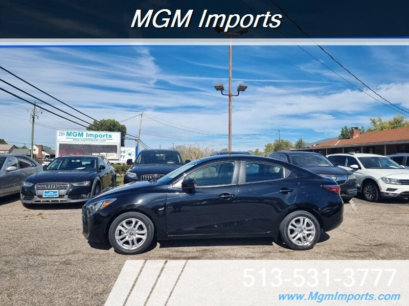 2017 Toyota Yaris - Image 2 of 20