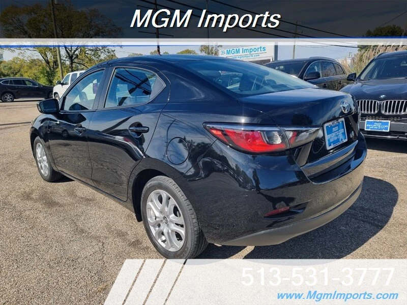 2017 Toyota Yaris - Image 7 of 20