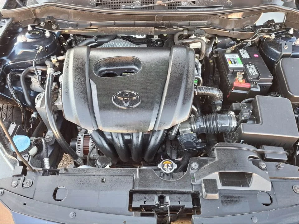 2017 Toyota Yaris - Image 9 of 10