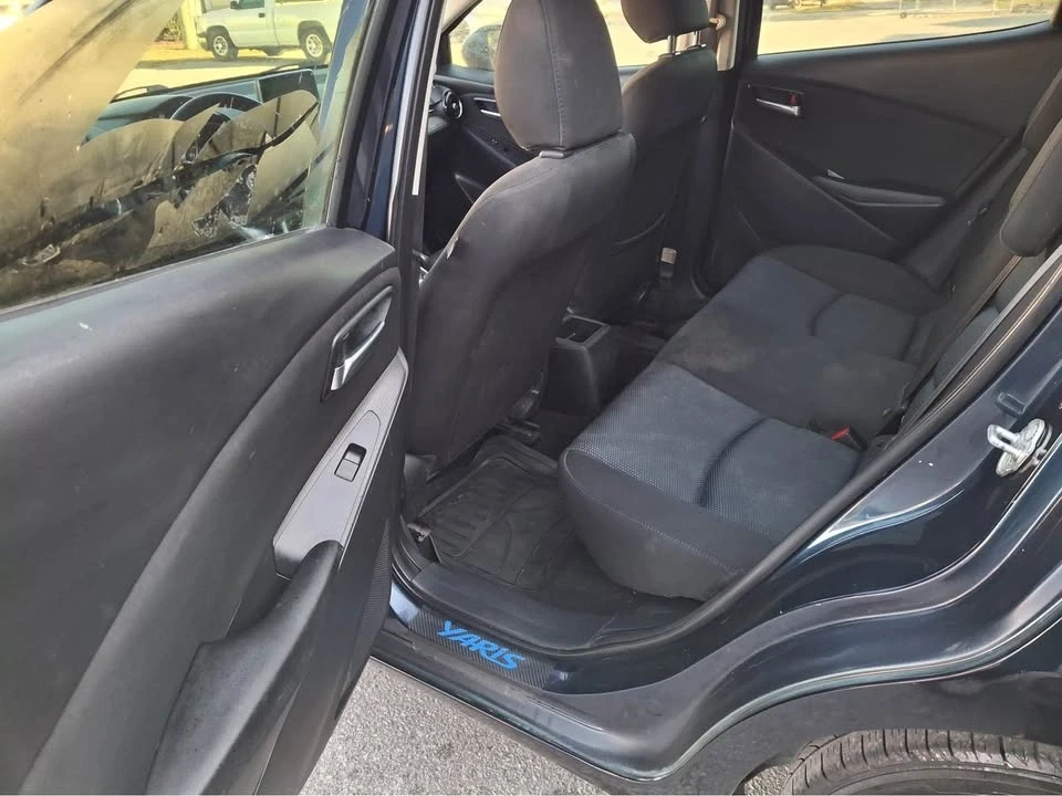 2017 Toyota Yaris - Image 8 of 10