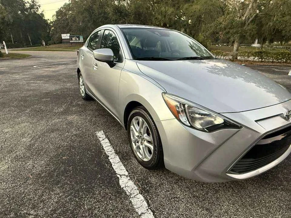 2017 Toyota Yaris - Image 4 of 14
