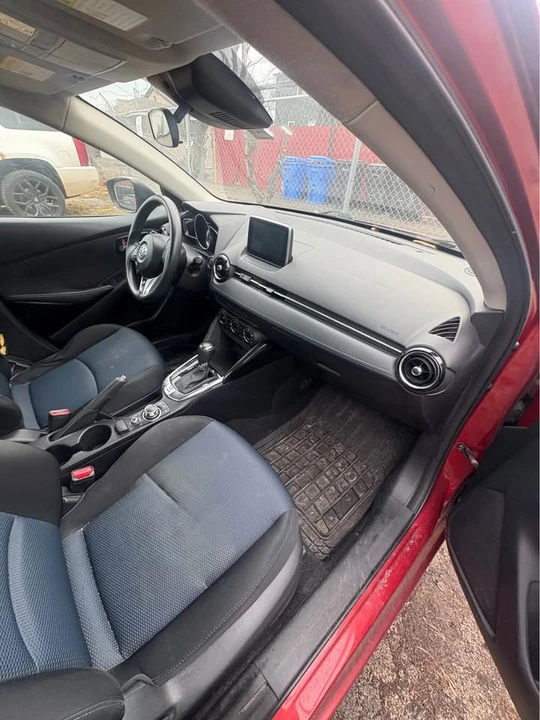 2017 Toyota Yaris - Image 2 of 2