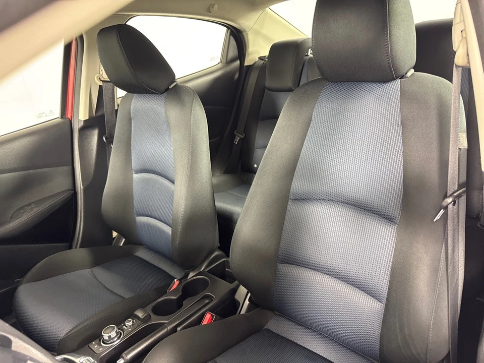 2017 Toyota Yaris - Image 12 of 12