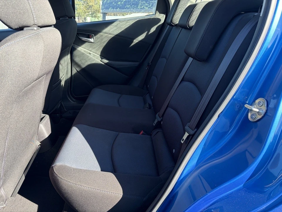 2017 Toyota Yaris - Image 12 of 12
