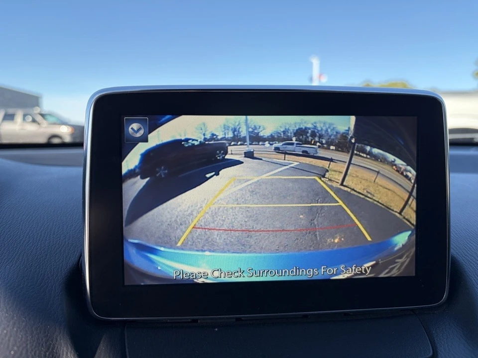 2017 Toyota Yaris - Image 9 of 12