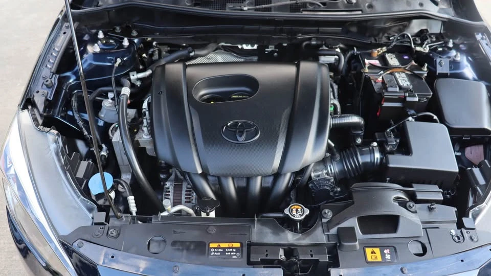 2017 Toyota Yaris - Image 9 of 10