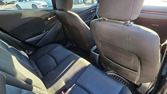 2017 Toyota Yaris - Image 16 of 21