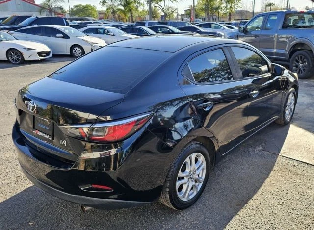 2017 Toyota Yaris - Image 5 of 21