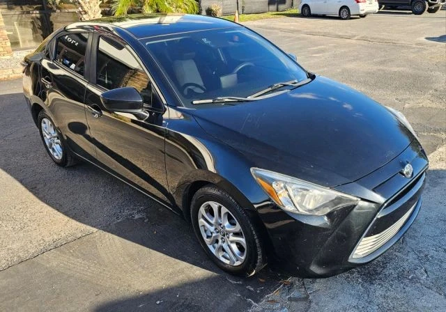 2017 Toyota Yaris - Image 3 of 21