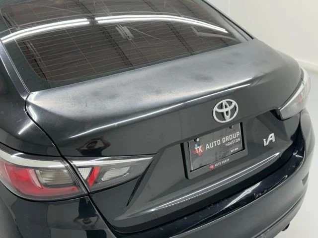 2017 Toyota Yaris - Image 13 of 21