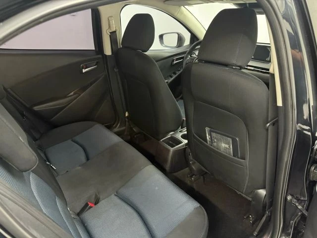 2017 Toyota Yaris - Image 16 of 21