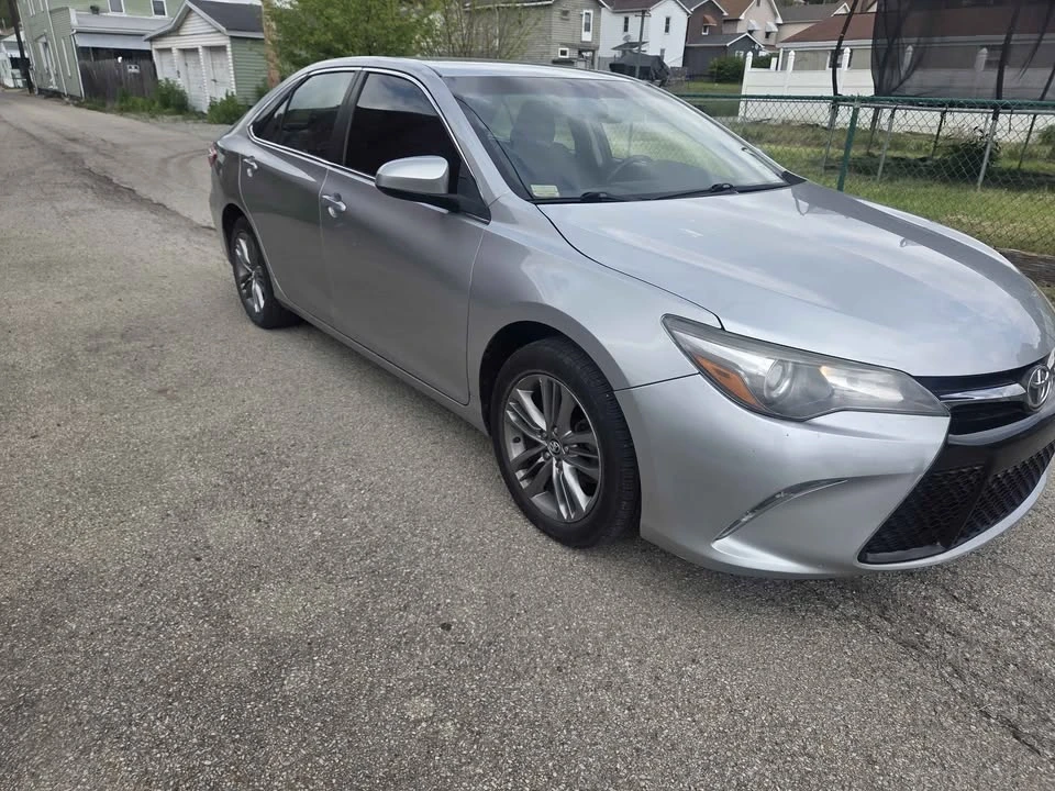 2017 Toyota Camry 7th Gen - Image 3 of 15