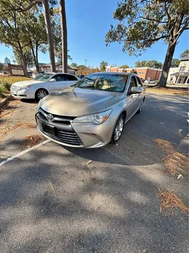 2017 Toyota Camry XLE Sedan