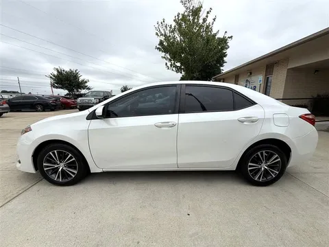 2017 Toyota Corolla 11th Gen - Image 4 of 20