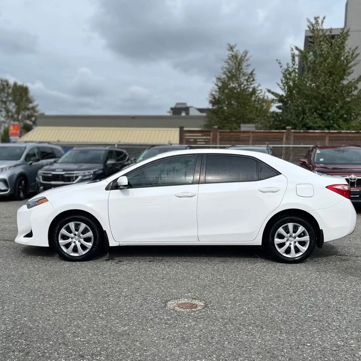 2017 Toyota Corolla 11th Gen - Image 2 of 10