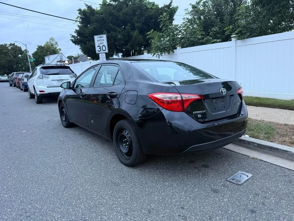 2017 Toyota Corolla 11th Gen - Image 9 of 14