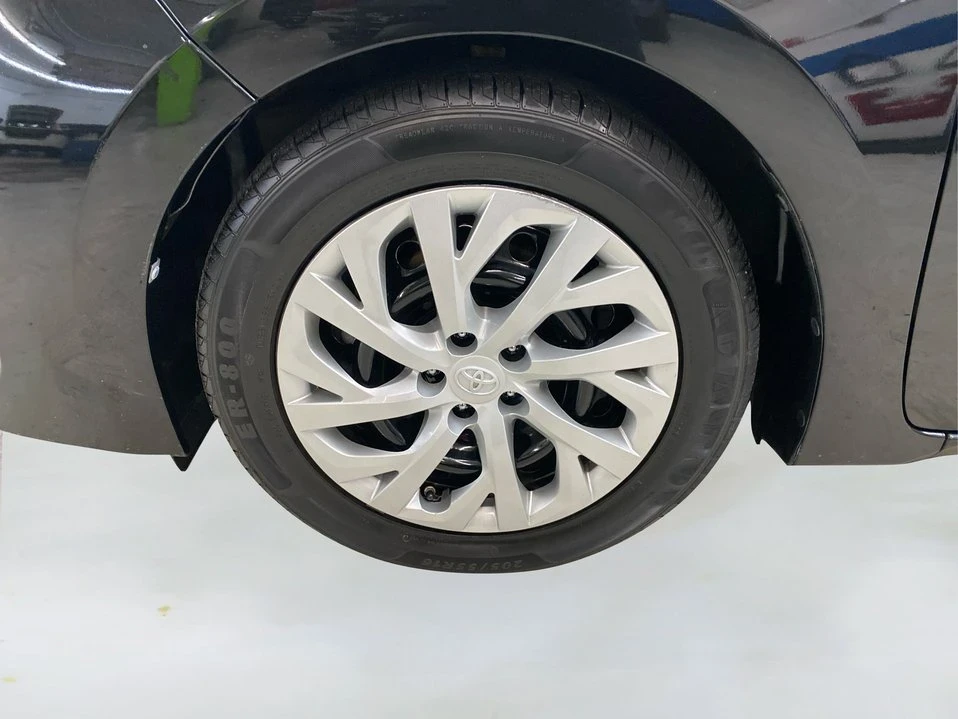 2017 Toyota Corolla 11th Gen - Image 18 of 20