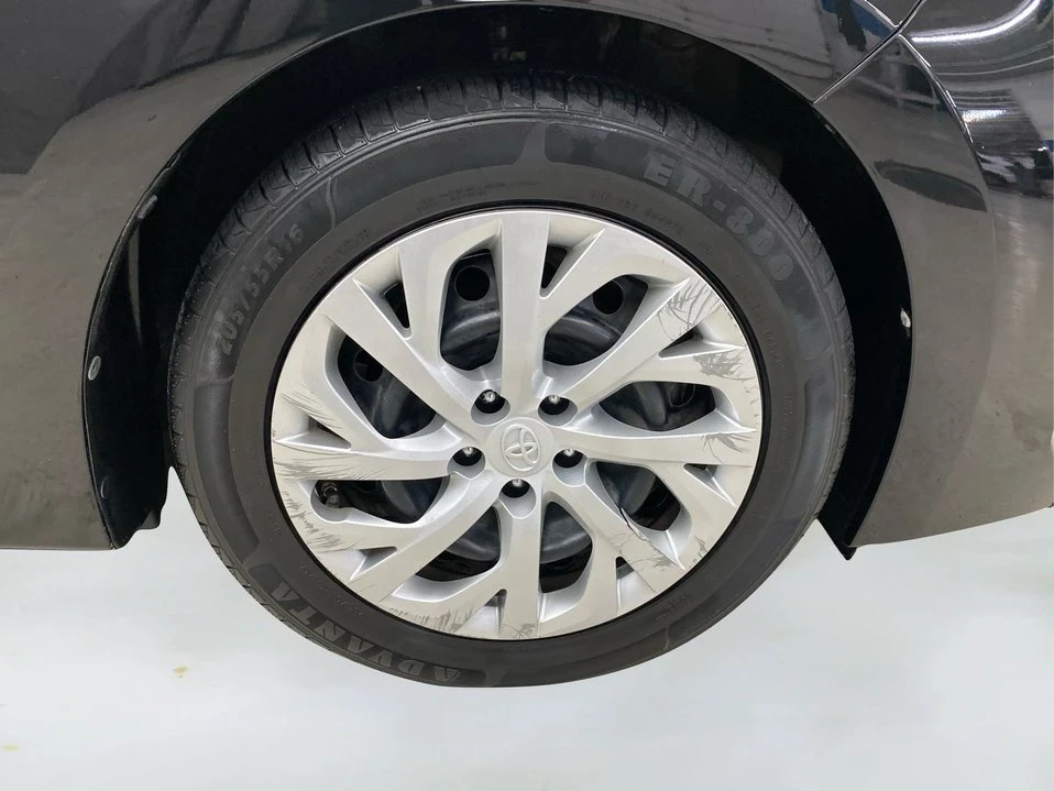2017 Toyota Corolla 11th Gen - Image 15 of 20