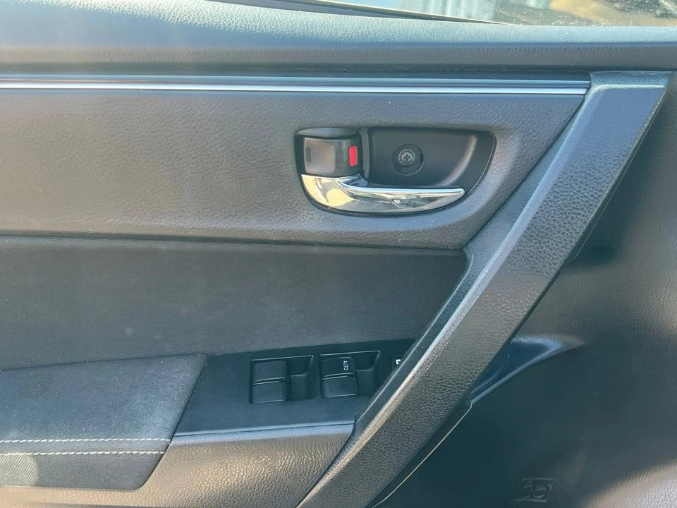 2017 Toyota Corolla 11th Gen - Image 4 of 16