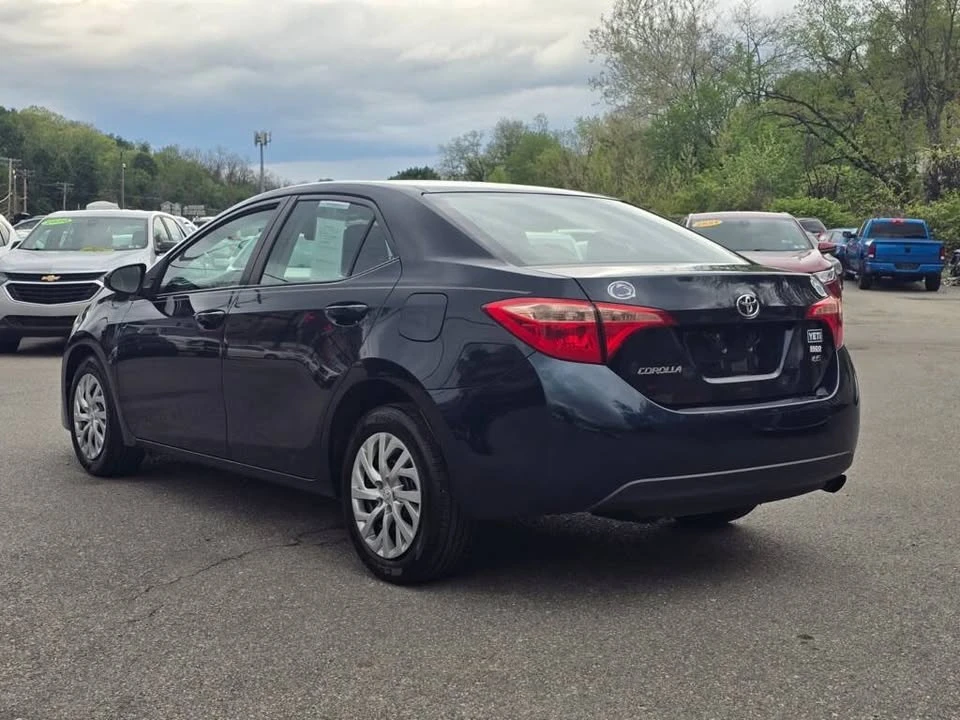 2017 Toyota Corolla 11th Gen - Image 9 of 17