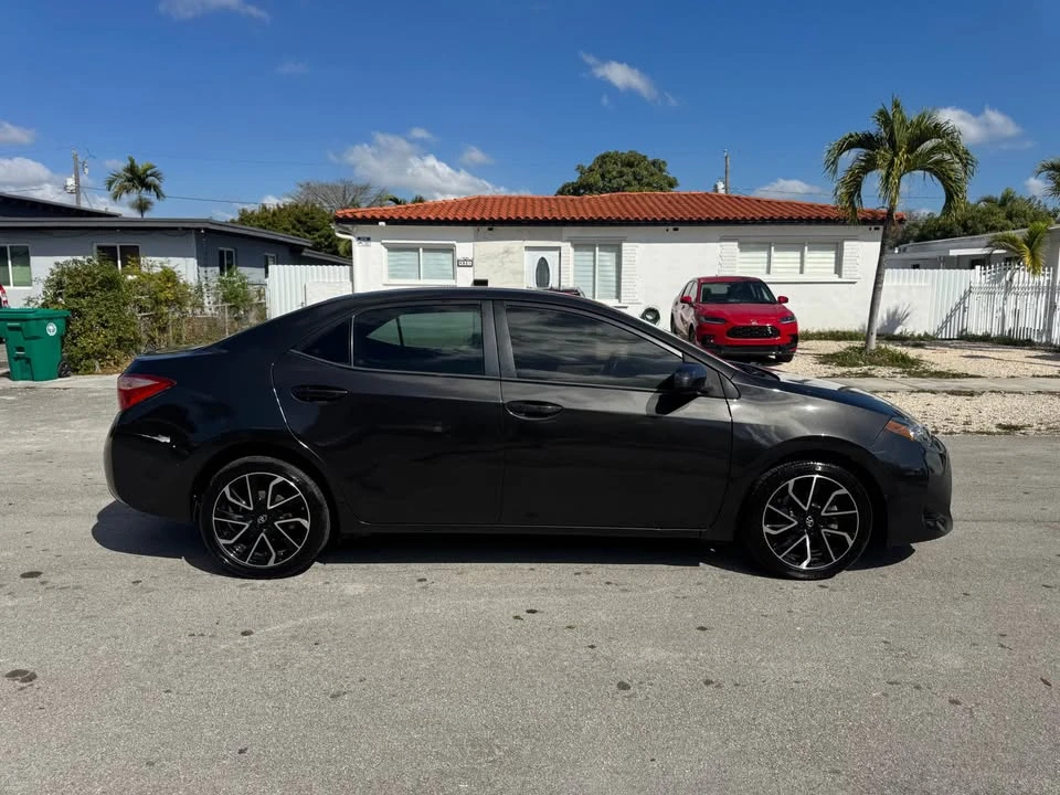 2017 Toyota Corolla 11th Gen - Image 3 of 13