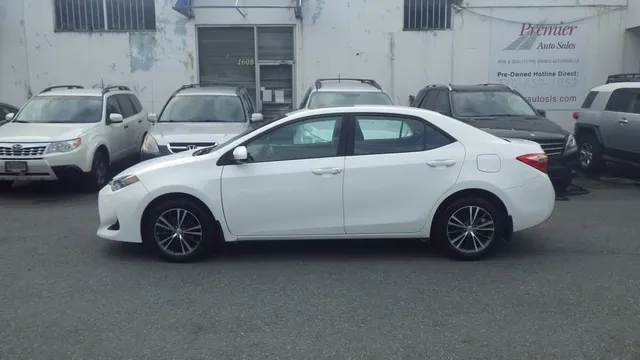 2017 Toyota Corolla 11th Gen - Image 2 of 14