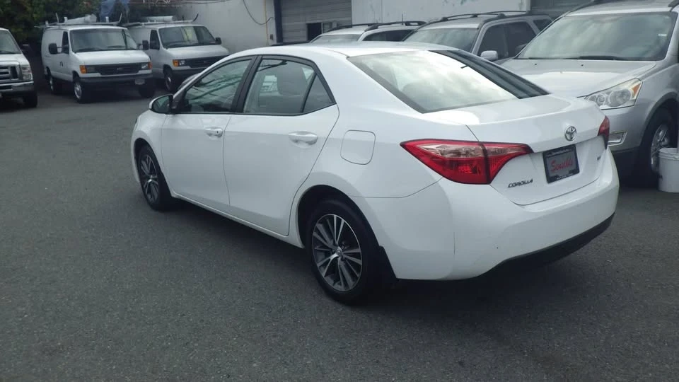 2017 Toyota Corolla 11th Gen - Image 3 of 14
