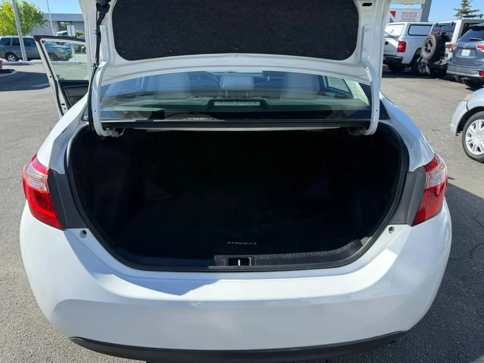 2017 Toyota Corolla 11th Gen - Image 14 of 16