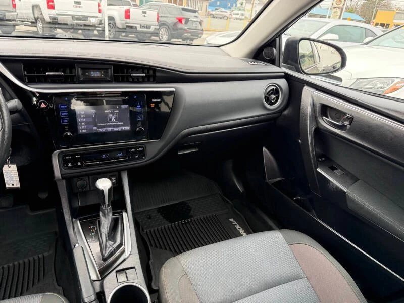 2017 Toyota Corolla 11th Gen - Image 16 of 20