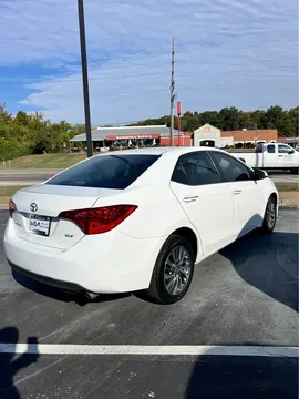 2017 Toyota Corolla 11th Gen - Image 4 of 7