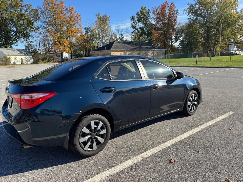 2017 Toyota Corolla 11th Gen - Image 4 of 12
