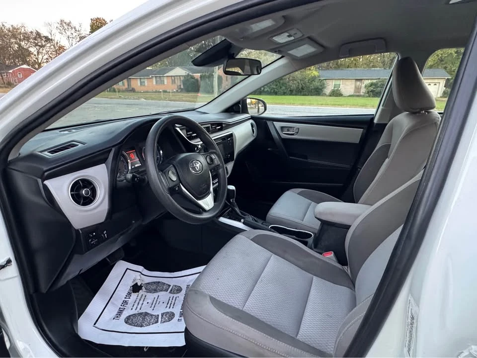 2017 Toyota Corolla 11th Gen - Image 14 of 20