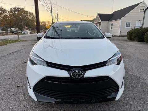 2017 Toyota Corolla 11th Gen - Image 3 of 20