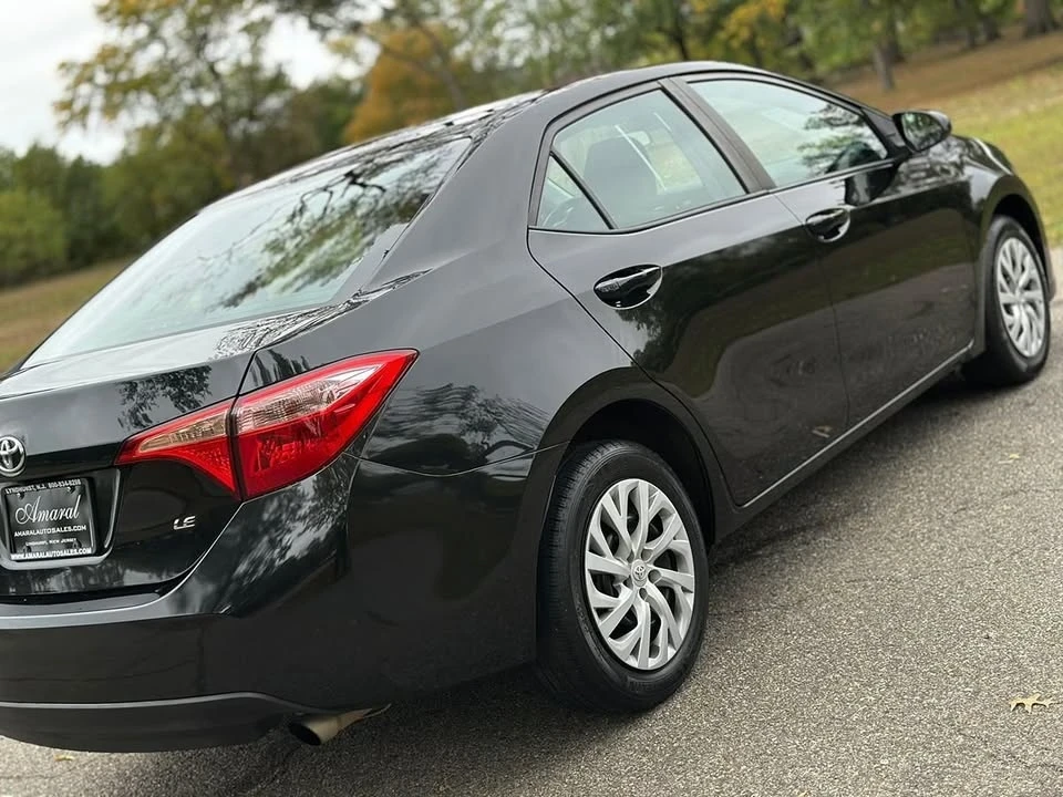2017 Toyota Corolla 11th Gen - Image 15 of 20