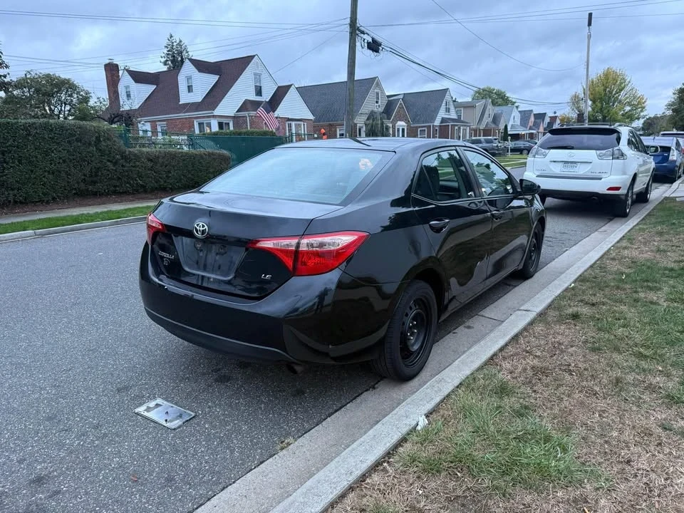 2017 Toyota Corolla 11th Gen - Image 5 of 14
