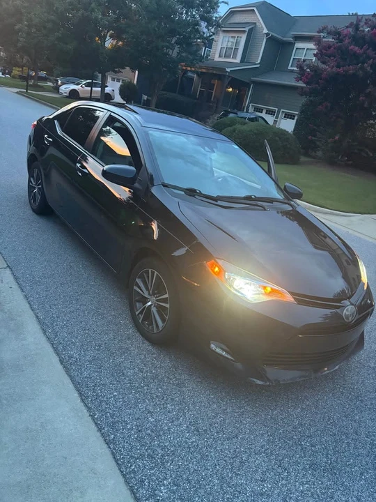 2017 Toyota Corolla 11th Gen - Image 2 of 15