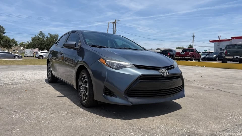 2017 Toyota Corolla 11th Gen - Image 2 of 11