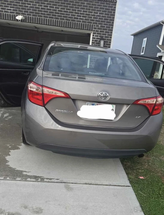 2017 Toyota Corolla 11th Gen - Image 2 of 11