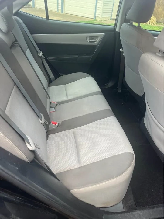 2017 Toyota Corolla 11th Gen - Image 7 of 11