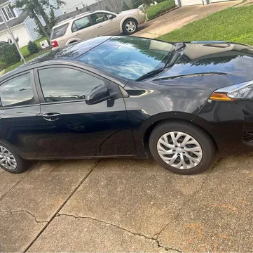 2017 Toyota Corolla LE Sedan