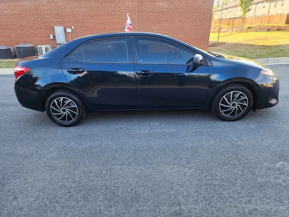 2017 Toyota Corolla 11th Gen - Image 4 of 16