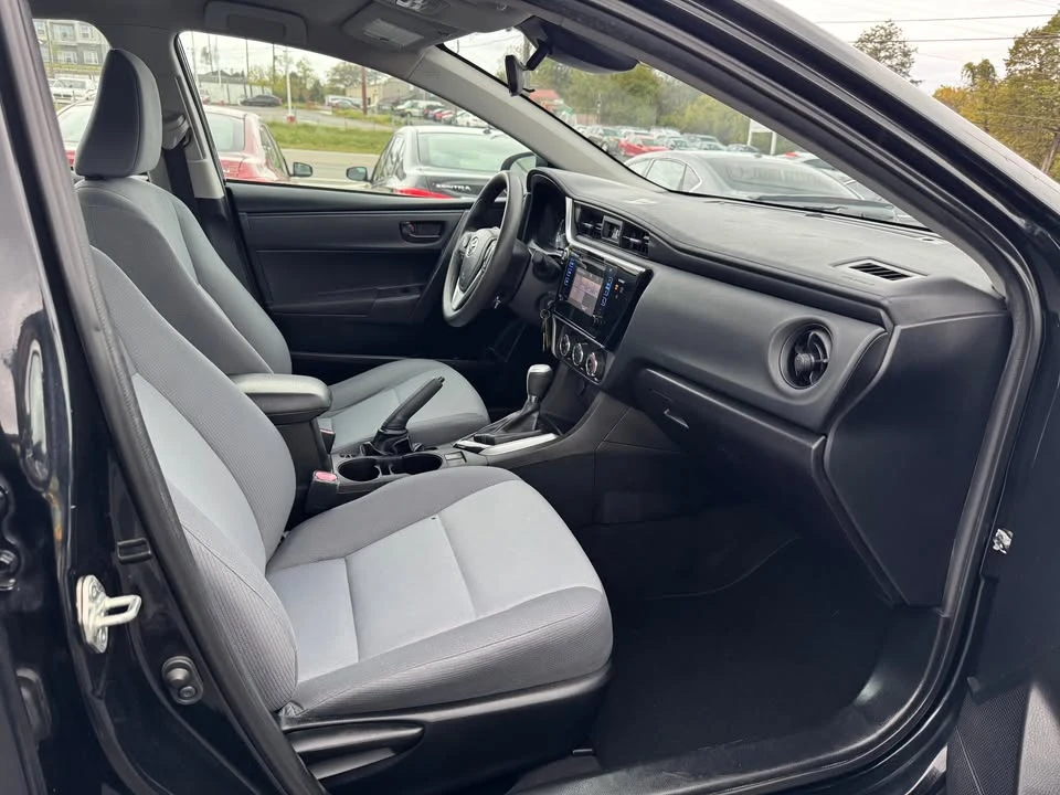 2017 Toyota Corolla 11th Gen - Image 9 of 19