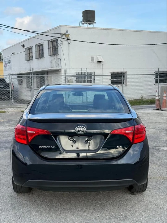 2017 Toyota Corolla 11th Gen - Image 8 of 15